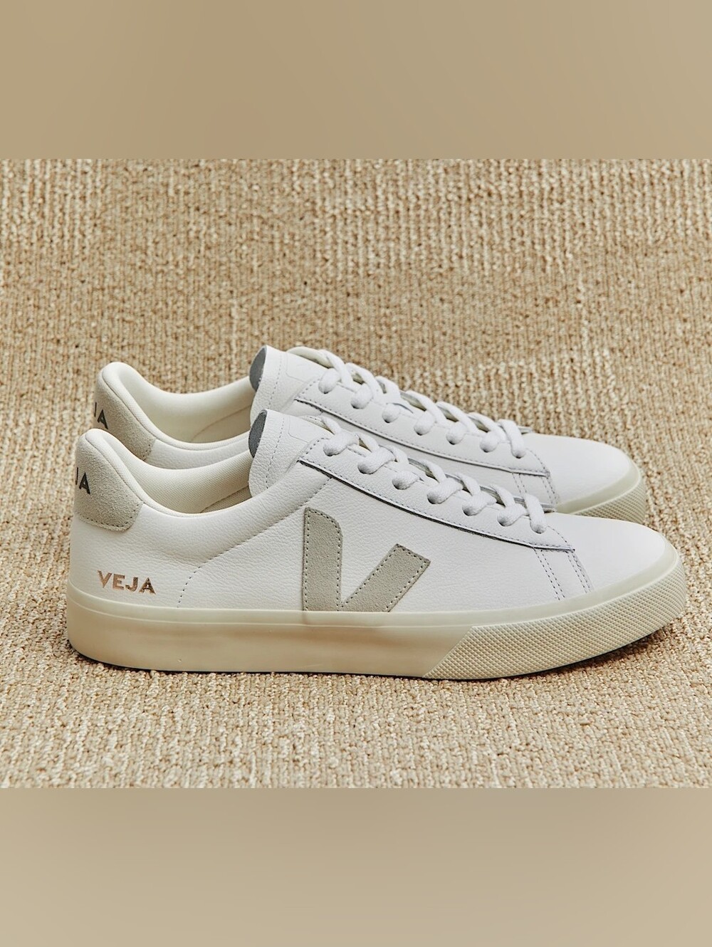 Veja FIRE! NIB! Campo Leather White Natural. Sz 10. R2S!